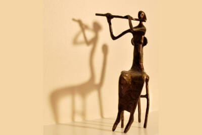 flutist statue