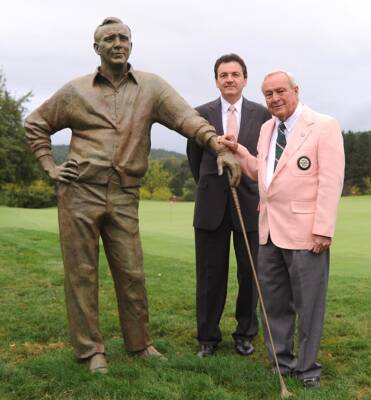 Arnold Palmer statue