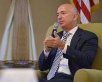 4-Minute Interview with Amazon Founder Jeff Bezos